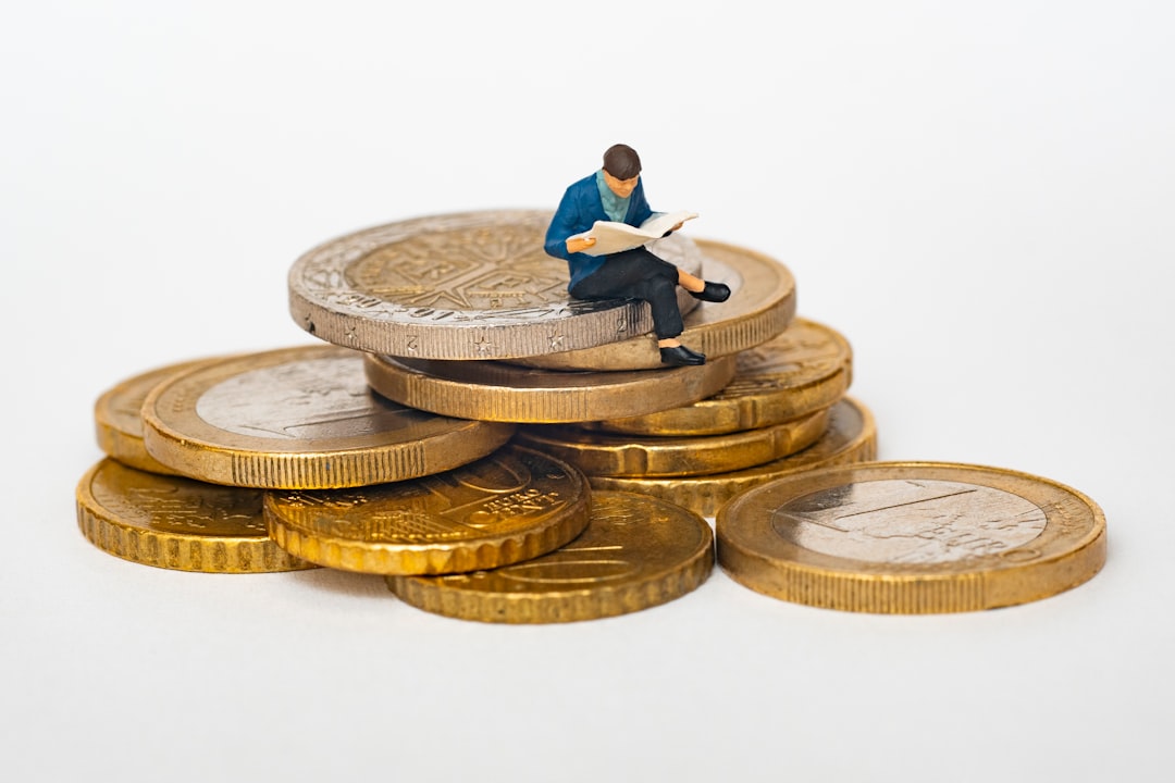 How to Use the 50/30/20 Rule to Take Control of Your Money